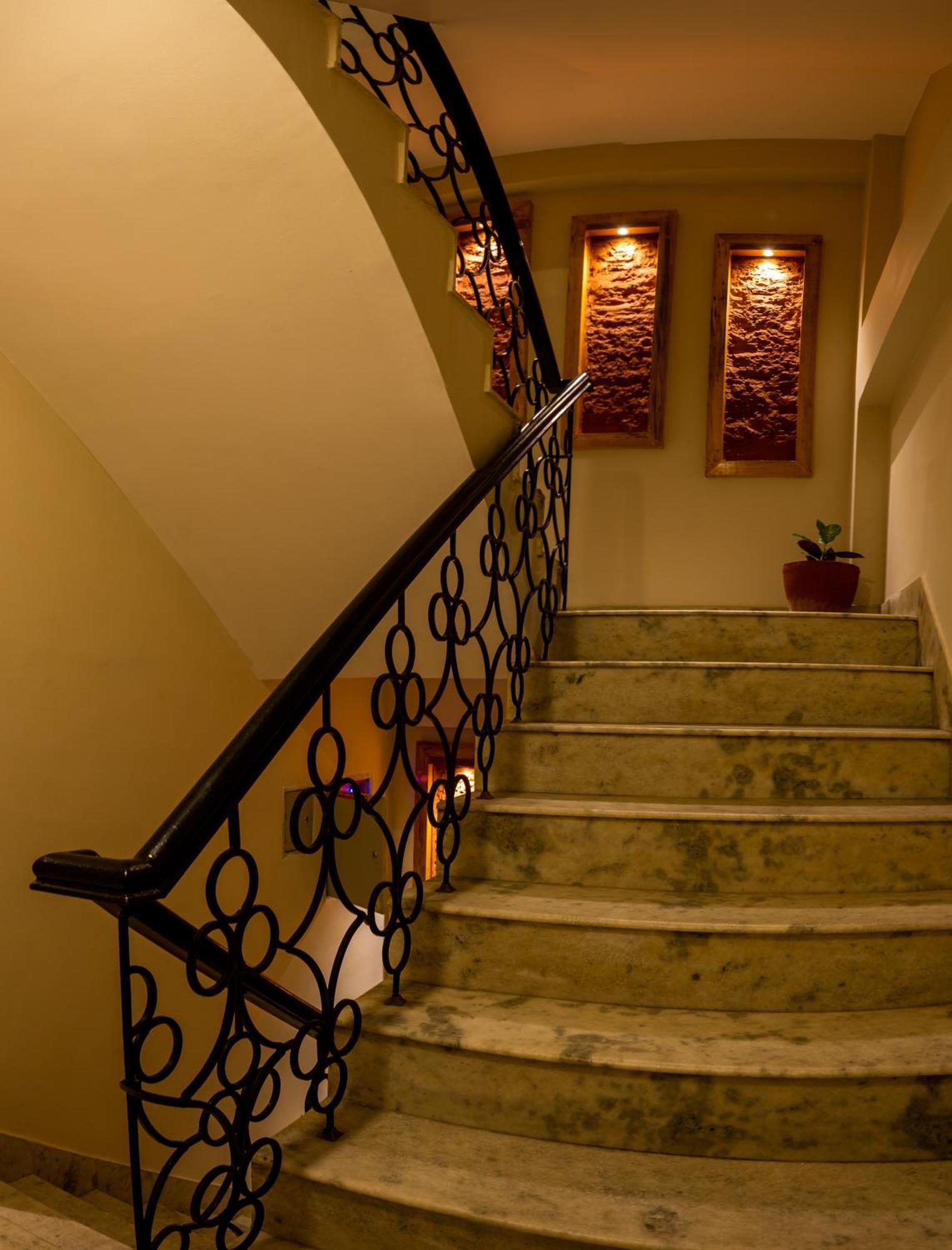 Divya Boutique Inn Kathmandu Bagian luar foto